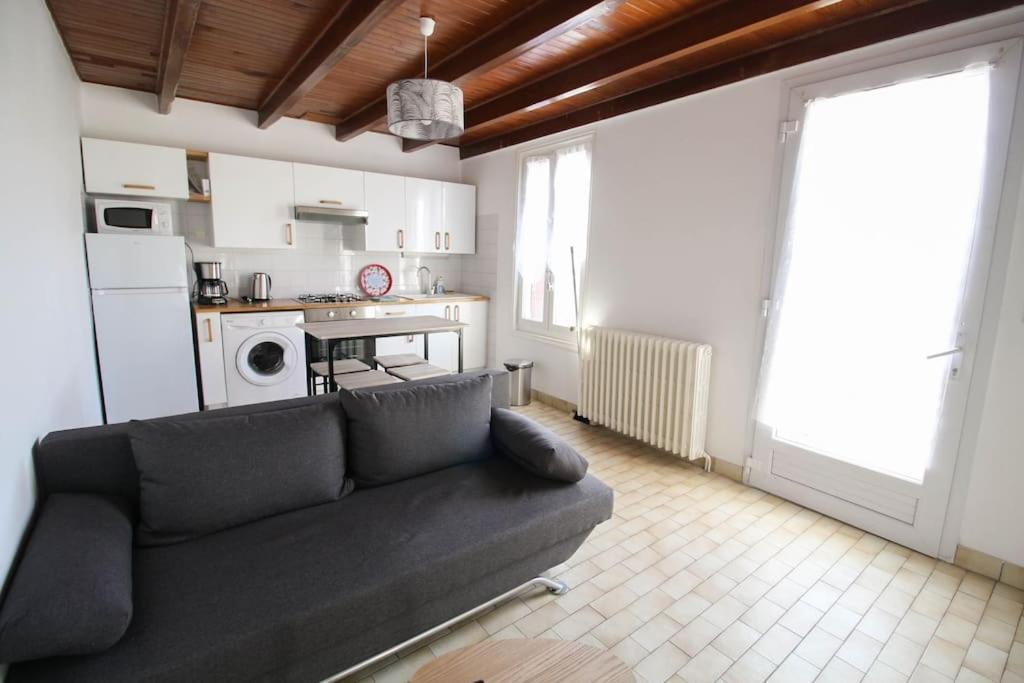 Joli T2 Renove / Wifi / Grand Parking Prive Apartment La Couronne  Bagian luar foto